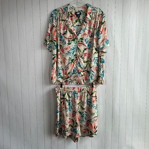 Land's End women plus size 1X 16 camp shirt shorts set beige floral viscose